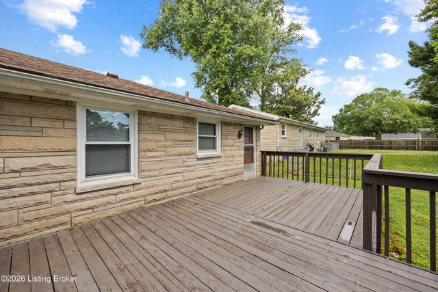 5705 Maryman Rd, Louisville, KY 40258