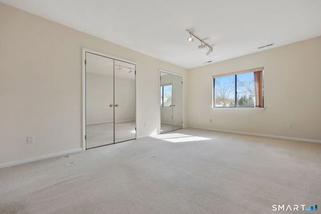 2437 Bedford Street C11, Stamford, CT 06905