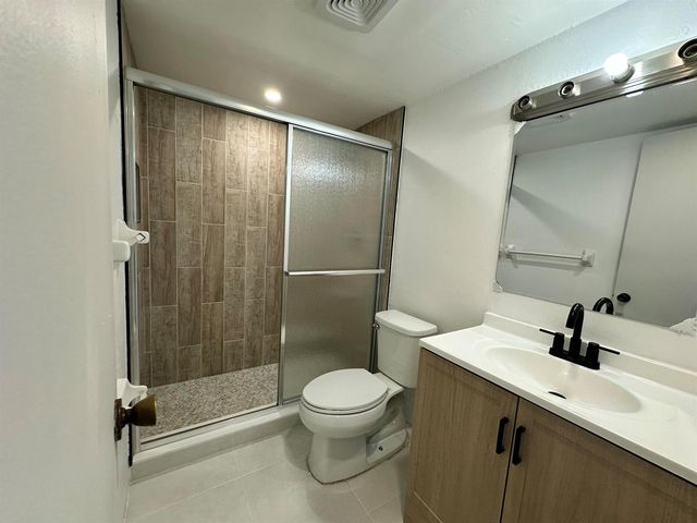 555 Purdy Lane 306, Palm Springs, FL 33461