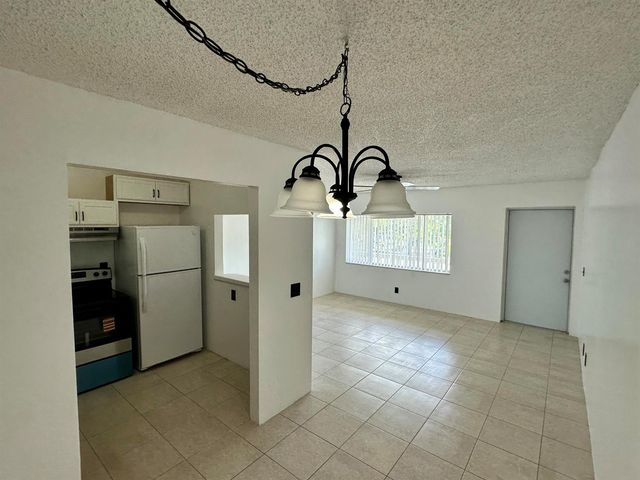 555 Purdy Lane 306, Palm Springs, FL 33461