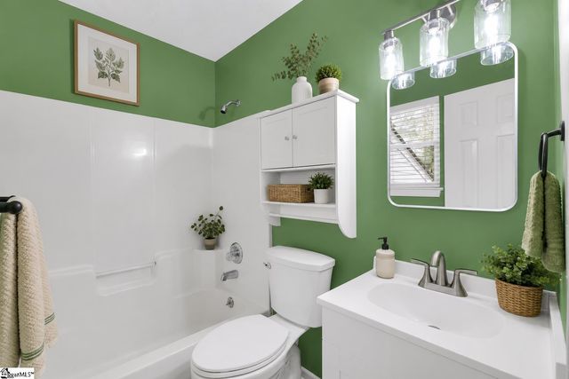 18 Genesis Court, Greenville, SC 29601