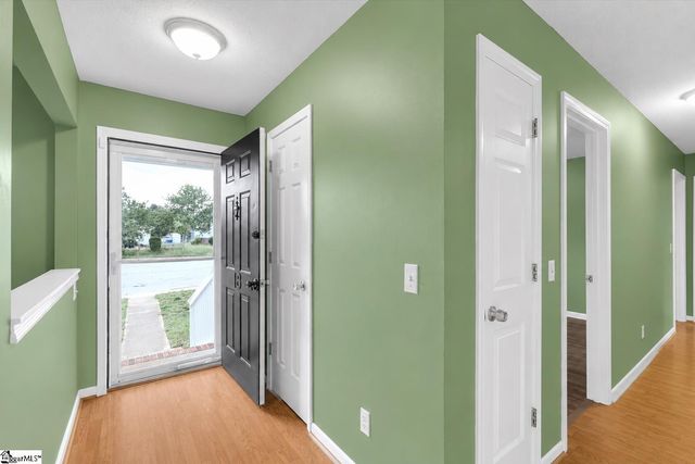 18 Genesis Court, Greenville, SC 29601