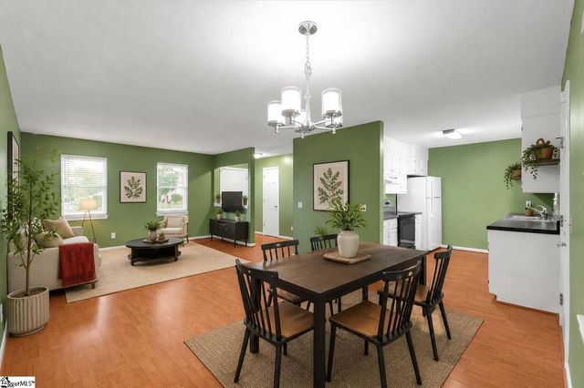 18 Genesis Court, Greenville, SC 29601