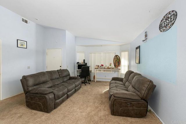 1361 S Palm Avenue, Hemet, CA 92543