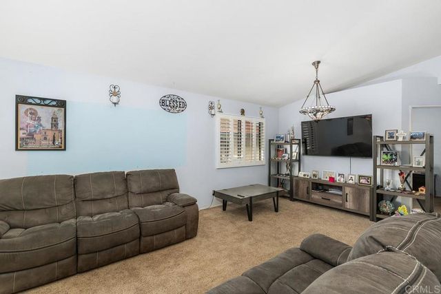 1361 S Palm Avenue, Hemet, CA 92543