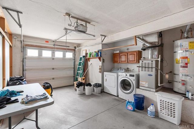 1361 S Palm Avenue, Hemet, CA 92543