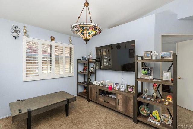 1361 S Palm Avenue, Hemet, CA 92543