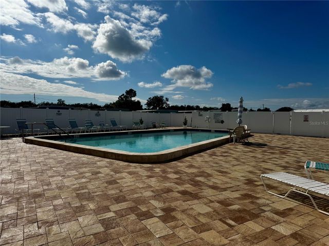 5619 BAYSHORE ROAD 120, Palmetto, FL 34221