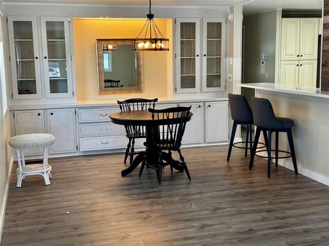 5619 BAYSHORE ROAD 120, Palmetto, FL 34221