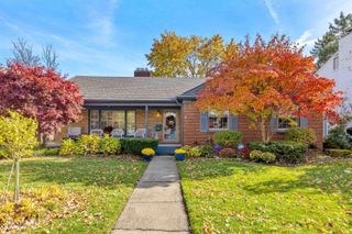 20130 Fairway Drive, Grosse Pointe Woods, MI 48236