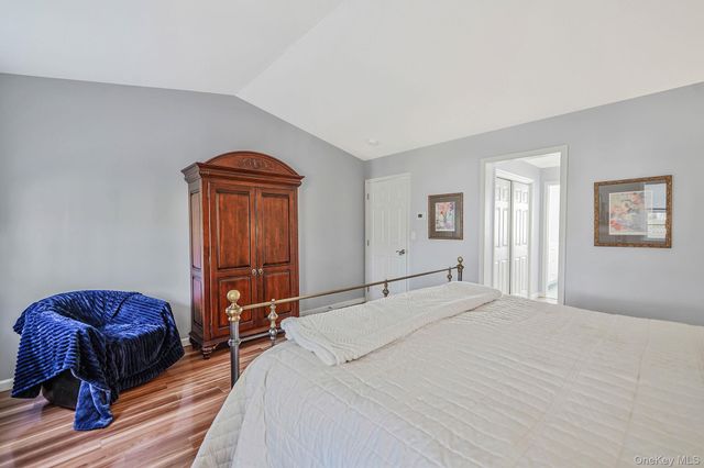 115 Willow Wood Drive, Oakdale, NY 11769