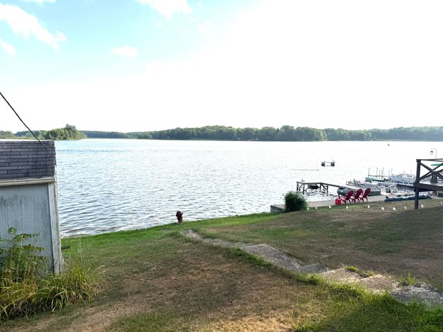 8871 Lakeview Boulevard, Rodney, MI 49342