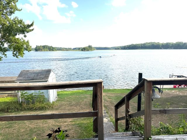 8871 Lakeview Boulevard, Rodney, MI 49342