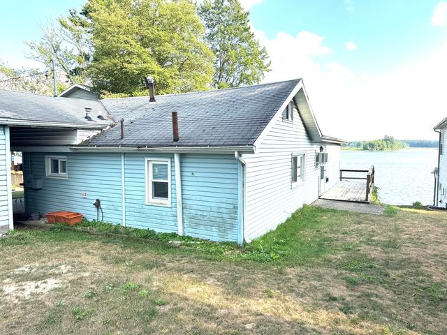 8871 Lakeview Boulevard, Rodney, MI 49342