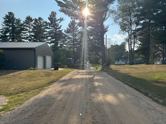 8871 Lakeview Boulevard, Rodney, MI 49342