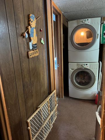 8871 Lakeview Boulevard, Rodney, MI 49342