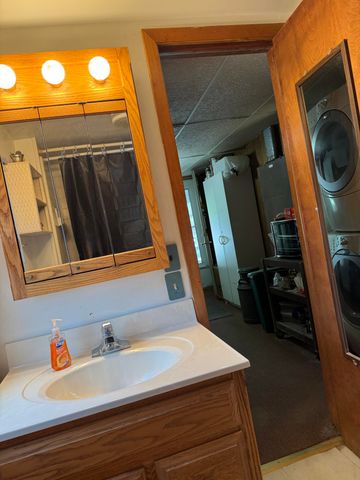 8871 Lakeview Boulevard, Rodney, MI 49342