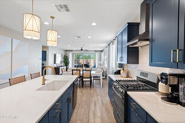 618 E Piedmont Road, Phoenix, AZ 85042
