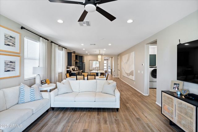 618 E Piedmont Road, Phoenix, AZ 85042