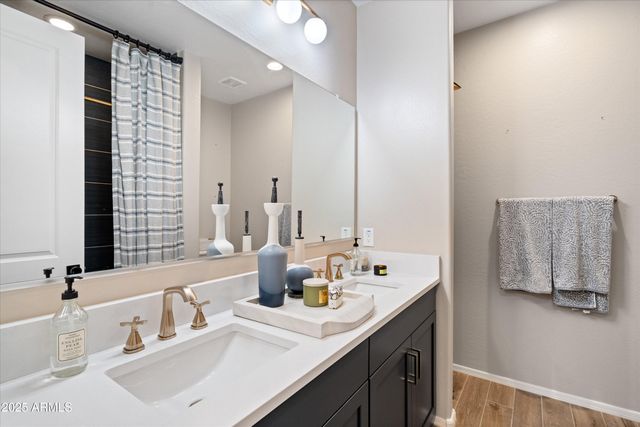 618 E Piedmont Road, Phoenix, AZ 85042