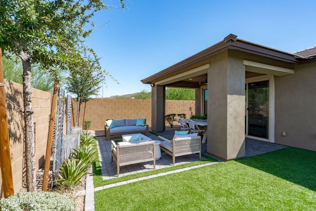 618 E Piedmont Road, Phoenix, AZ 85042