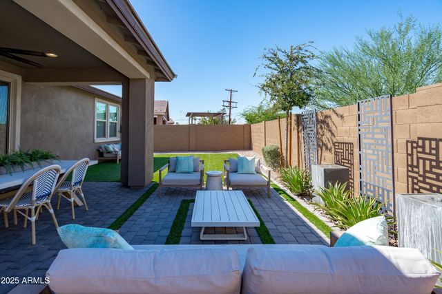 618 E Piedmont Road, Phoenix, AZ 85042