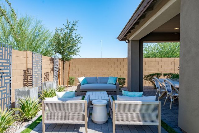 618 E Piedmont Road, Phoenix, AZ 85042