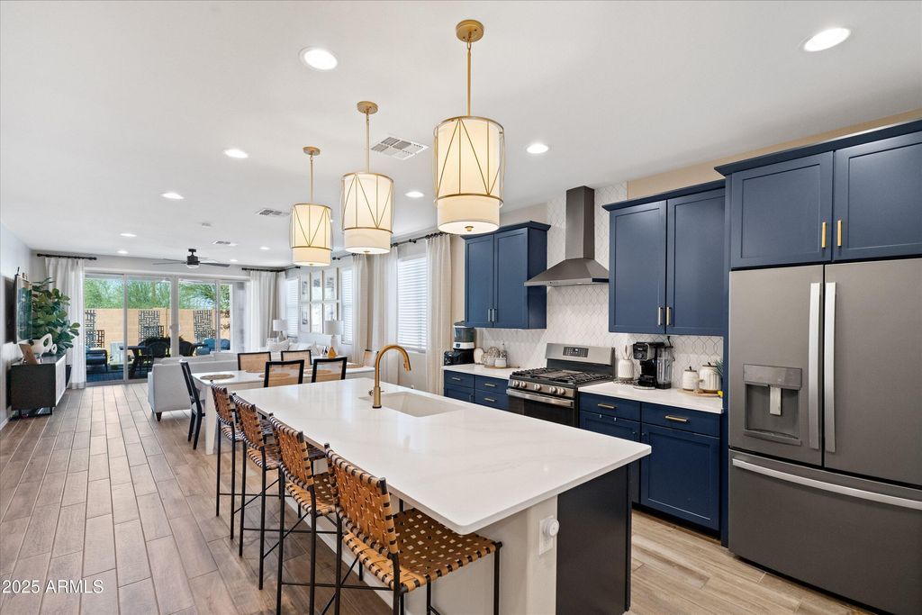 618 E Piedmont Road, Phoenix, AZ 85042