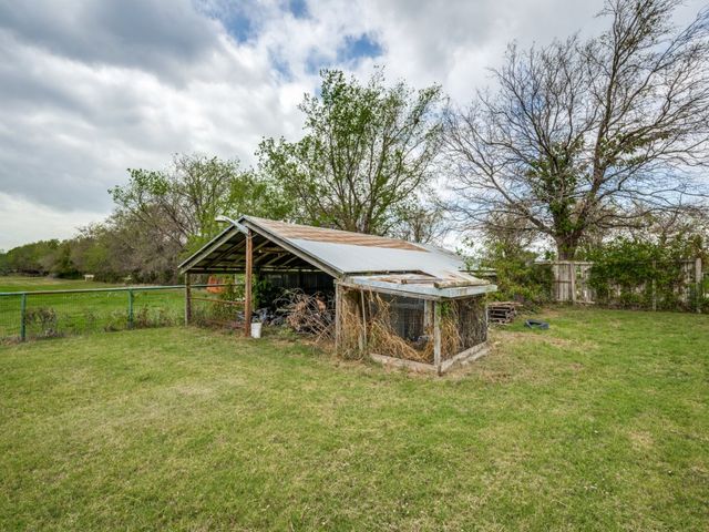 2209 Strader Road, Justin, TX 76247