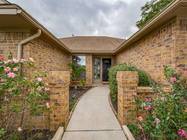 2209 Strader Road, Justin, TX 76247