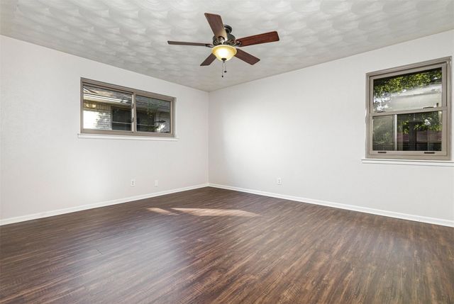 2640 Lakeland Drive, Dallas, TX 75228