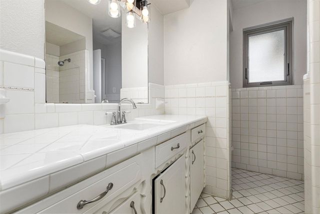 2640 Lakeland Drive, Dallas, TX 75228