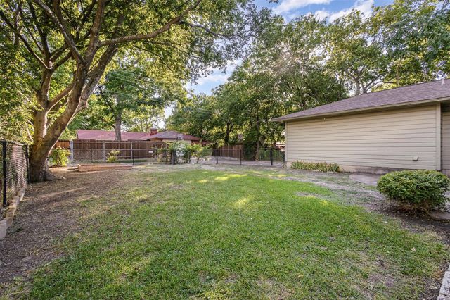 2640 Lakeland Drive, Dallas, TX 75228