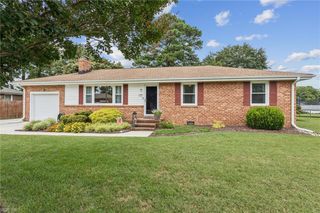 4104 Pinta DR, Chesapeake, VA 23321