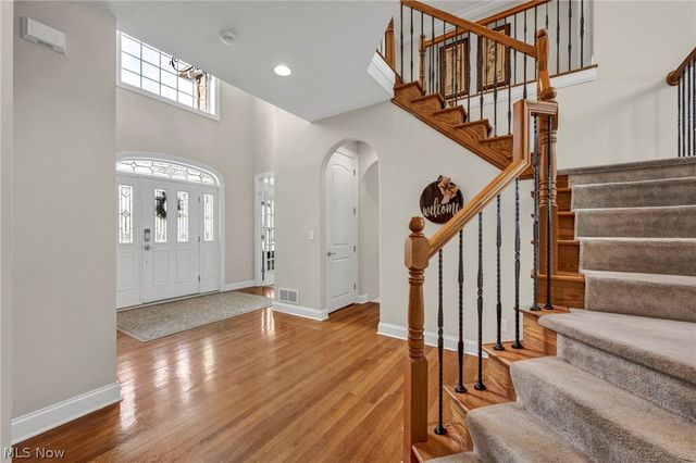 1953 Stone Ridge Drive, Hinckley, OH 44233