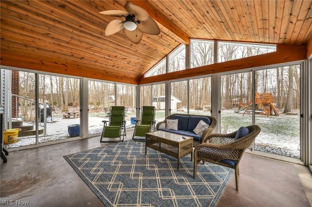 1953 Stone Ridge Drive, Hinckley, OH 44233