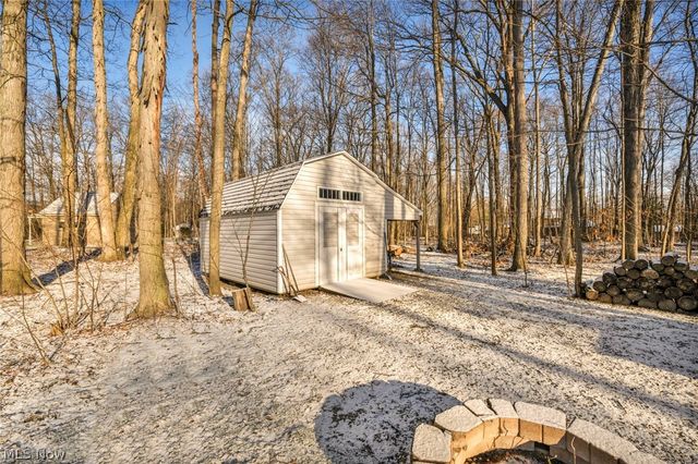 1953 Stone Ridge Drive, Hinckley, OH 44233