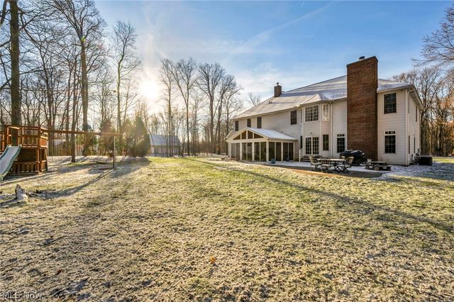 1953 Stone Ridge Drive, Hinckley, OH 44233