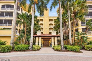 2748 Tiburon BLVD E 106, Naples, FL 34109