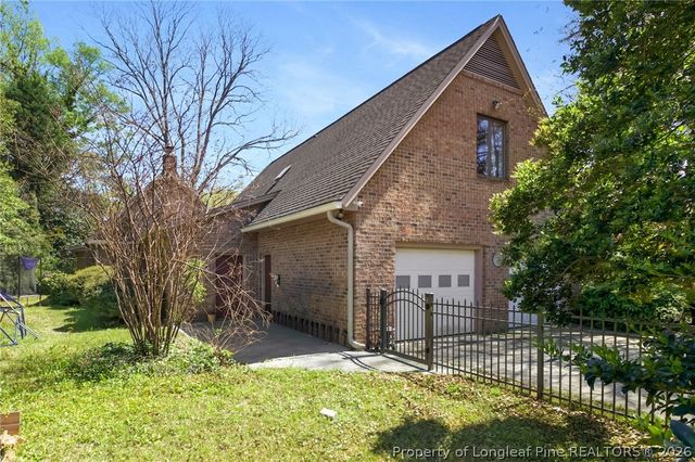 1844 Morganton Road, Fayetteville, NC 28305