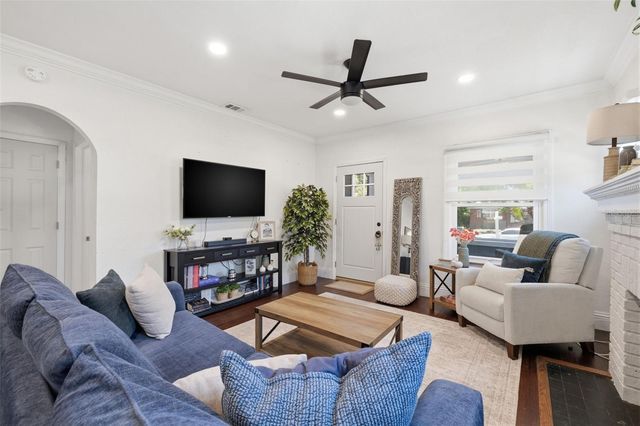 2237 14TH AVENUE N, St Petersburg, FL 33713