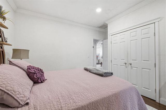 2237 14TH AVENUE N, St Petersburg, FL 33713