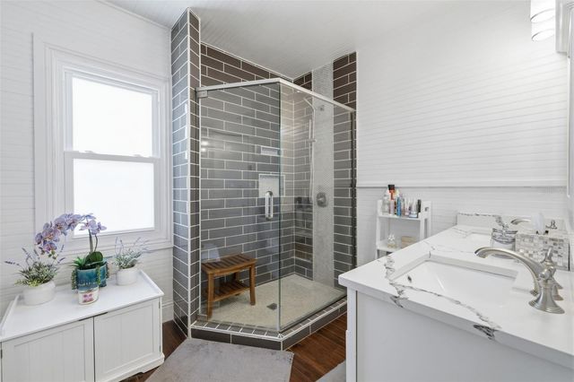 2237 14TH AVENUE N, St Petersburg, FL 33713