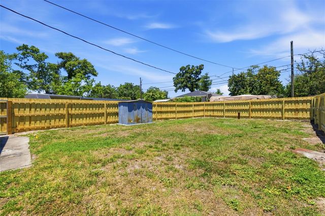 2237 14TH AVENUE N, St Petersburg, FL 33713