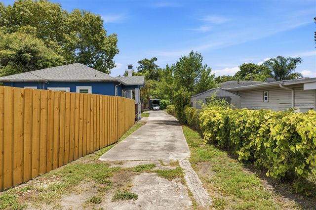2237 14TH AVENUE N, St Petersburg, FL 33713
