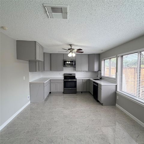 7202 S Dairy Ashford Road, Houston, TX 77072
