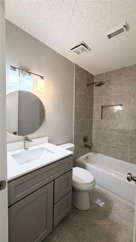 7202 S Dairy Ashford Road, Houston, TX 77072