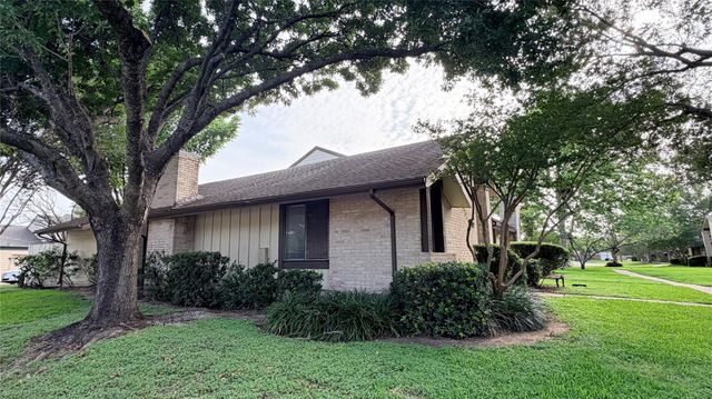 7202 S Dairy Ashford Road, Houston, TX 77072