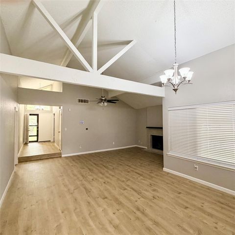 7202 S Dairy Ashford Road, Houston, TX 77072