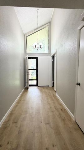 7202 S Dairy Ashford Road, Houston, TX 77072